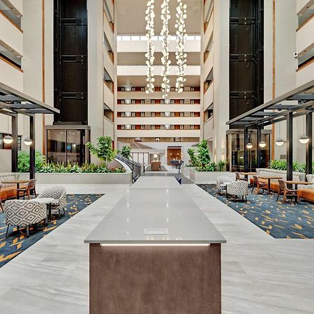 Embassy Suites By Hilton Oklahoma City Will Rogers Airport מראה חיצוני תמונה