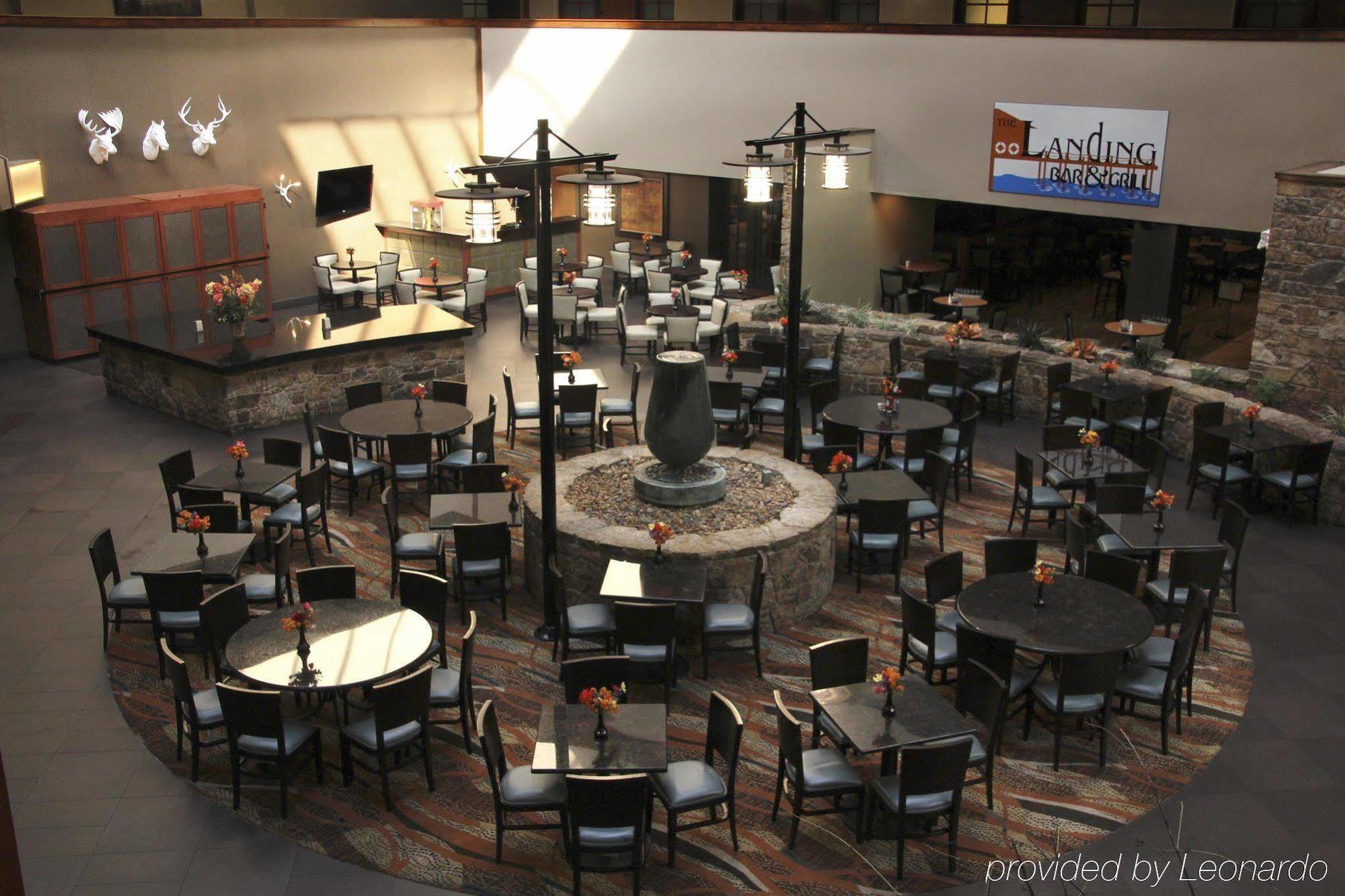 Embassy Suites By Hilton Oklahoma City Will Rogers Airport מראה חיצוני תמונה